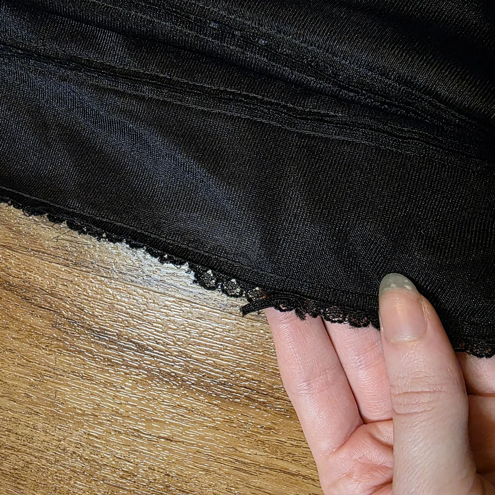 Vintage Lorraine Sleeveless Satin Slip - Picture 4 of 10